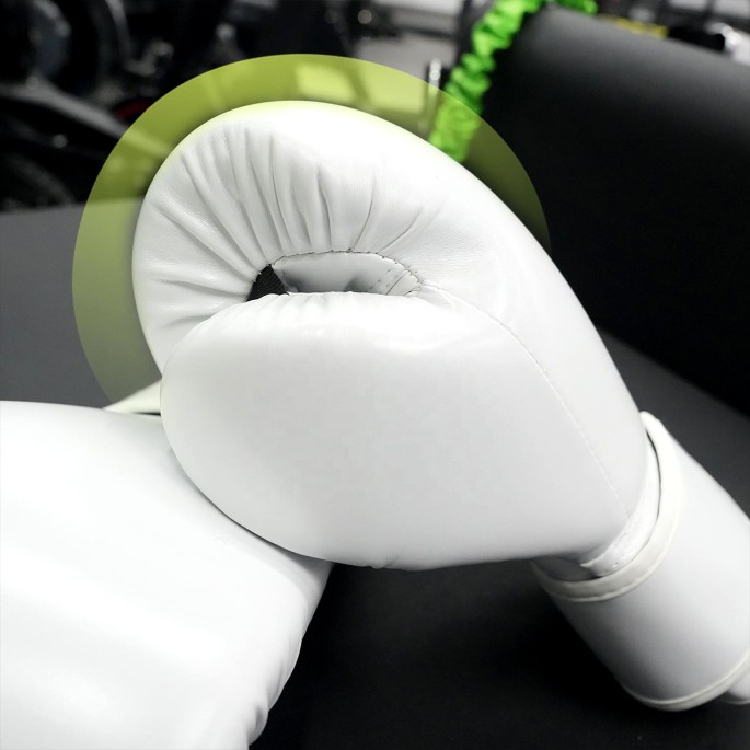 White PU Microfiber Boxing Gloves White PU Microfiber Boxing Gloves