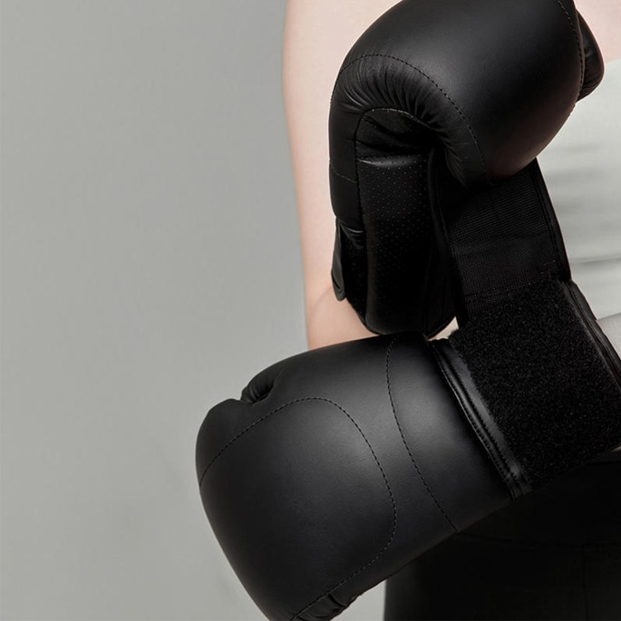 Black PU Leather Boxing Gloves Black PU Leather Boxing Gloves