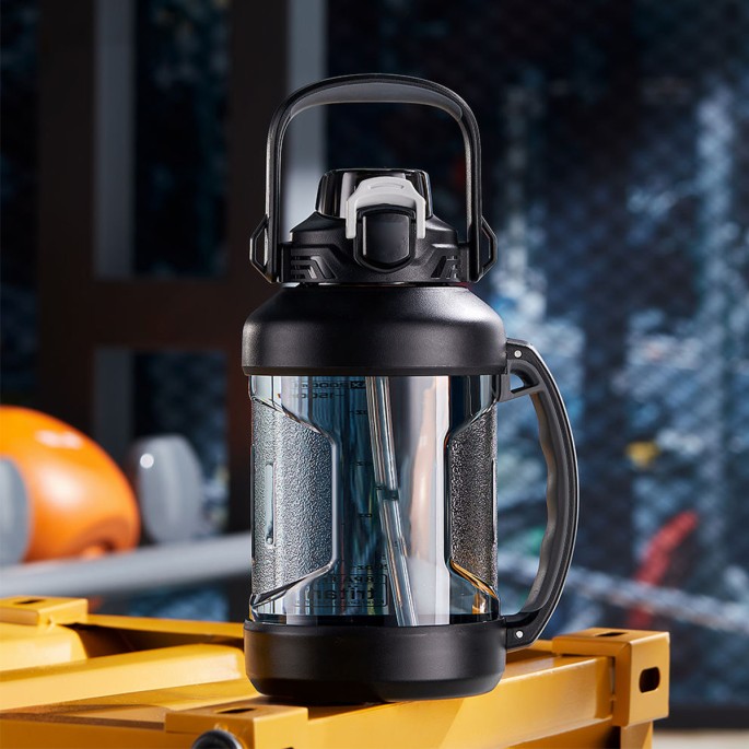 Large Capacity Sports Training Water Bottle Large Capacity Sports Training Water Bottle